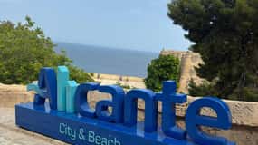 Visit Santa Barbara Castle in Alicante and Flamenco Show, Private Van