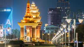Phnom Penh: 9 locais emocionantes Tour noturno de Tuk-Tuk