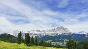 Venice: Dolomites Guided Small-Group Day Tour