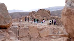 Da Tel Aviv: Tour di Masada e del Mar Morto con biglietti d'ingresso inclusi