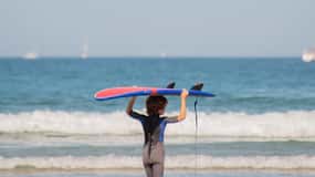Biarritz: Half-day private surf lesson with an instructor!