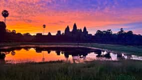 Angkor Wat: Highlights and Sunrise Guided Tour