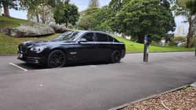 Sydney: Airport Transfer to Sydney CBD (Chauffeur Driven)