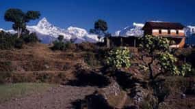 2 notti e 3 giorni di trekking facile sulla collina di Panchase da Pokhara