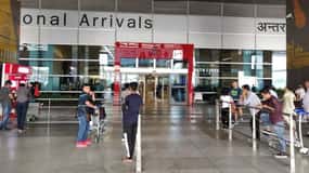 New Delhi: Private Car Charter with Professional Driver