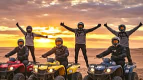 Marrakech: Quad nel deserto di Agafay, giro in cammello e cena