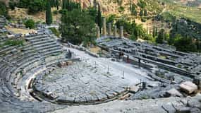 Full Day Delphi Tour with Minivan