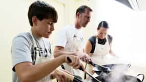 Bangkok: Maliwan Thai Cooking Class med markedstur