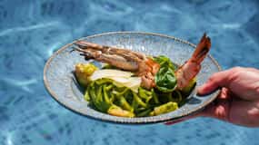 Dubai: Riva Beach Club Pool and Beach Day Pass