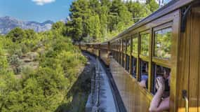 Palma: Mallorca ø-tur med bådtur, tog og bus