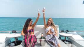 Ibiza : Soirée VIP sur un catamaran avec Open Bar Premium, Paella et Ticket Club