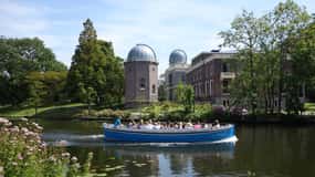 Leiden: Cruise through the Historic City Center with Guide