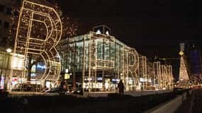 Berlino: tour in autobus delle luci di Natale di 2 ore con vin brulé incluso