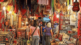 Vibrant Markets of Mumbai (2 Hours Guided Walking Tour)