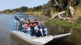 New Orleans: Destrehan Plantation & Airboat Combo Tour
