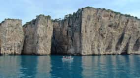 Sperlonga: Boat Tour to Gaeta with Pizza and Drinks