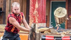 Ketchikan: Lumberjack Show & Crab Feast