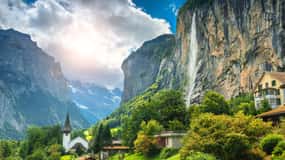 Private tour : Zurich to Interlaken & Lauterbrunnen Valley