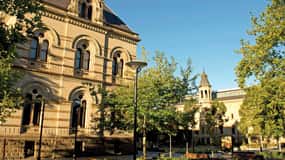 Adelaide: City, Adelaide Hills Villages, and Hahndorf Tour