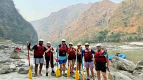 Rafting en el río Trisuli desde Katmandú con vehículo privado