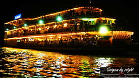Saigón de Noche: Cena Crucero Tradicional