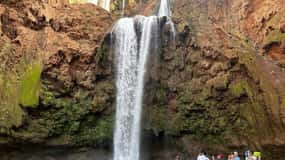 Von Marrakech aus: Führung und Bootstour zu den Ouzoud-Wasserfällen