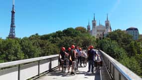 Lione: tour di 4 ore in bici elettrica con pausa degustazione