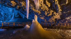 Scarisoara-Το μεγαλύτερο παγωμένο σπήλαιο του κόσμου: ημερήσια εκδρομή από την Οραντέα