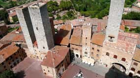 Florence: Chianti Villages, San Gimignano and Winery Tour