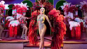 Phuket: Adgangsbillet til Simon Cabaret Show med transfer