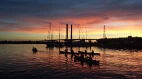 Melbourne: Passeio de caiaque ao pôr do sol com jantar