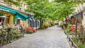 Le Marais District & Jewish Quarter Guided Walking Tour 12pp