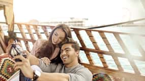 Dubai: Sunset Cruise on Traditional Boat & Emirati High Tea