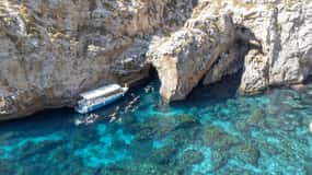 From Trapani: Marettimo Grottos Cruise & Local Food Tastings