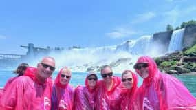 Ultimate Niagara Falls Tour with Boat Cruise