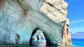 Zakynthos: Glass-Bottom Boat to Navagio, Caves & White Beach