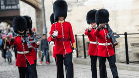 Hop-on-hop-off-bustour in Londen & Tower of London