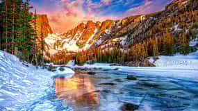Estes Park: Rocky Mountain National Park Sunrise Hiking Tour
