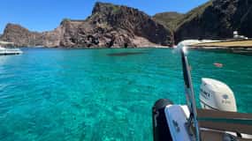 Tour giornaliero in gommone verso l'Isola di San Pietro e Carloforte