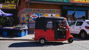 Johannesburg: Soweto Tour by Tuk Tuk