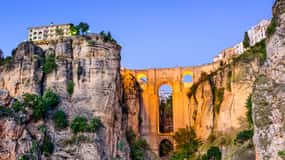 From Seville: Private Day Trip to Ronda and Granada