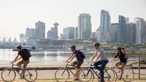 Vancouver: Guided Bike Tour