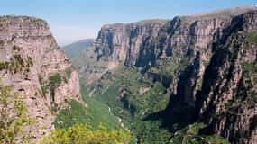 Zagori: Vikos Gorge full-day guided hike