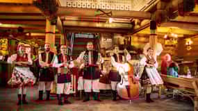 Krakow: Full Traditional Polish Dinner & Folk Show