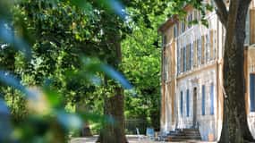 Aix-en-Provence: Full Day Wine Tour in Luberon with Tasting