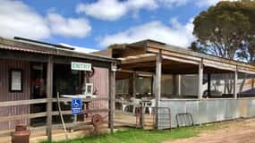 From Penneshaw: Kangaroo Island Shore Excursion Tasting Tour