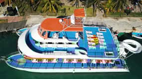 Cancún: Crucero de un día en catamarán a Isla Mujeres