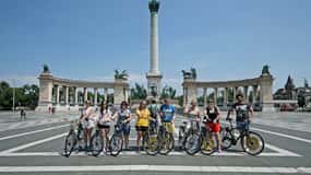 Budapest: City Bike Tour with Coffee Stop
