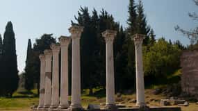The Asclepieion at Kos: From Healing Gods to Medicine