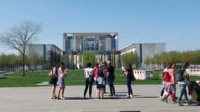 Berlin: Government District around the Reichstag Guided Tour